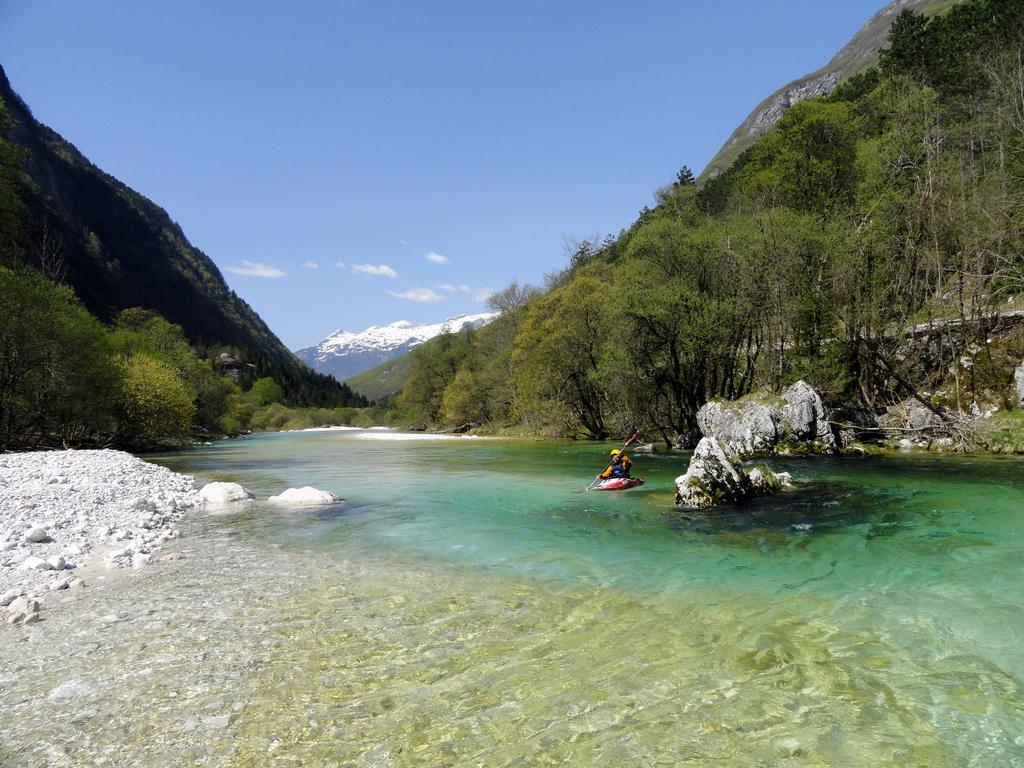 Apartments Dvor Bovec Oda fotoğraf